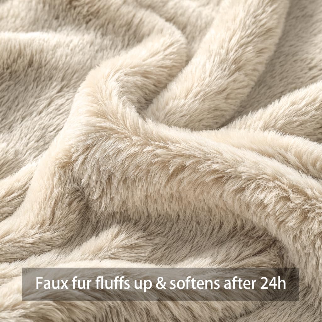 4TH Emotion Fall Pumpkins Decorative Pillow Covers 18x18 Set of 2, Beige Soft Plush Faux Fur Wool Farmhouse Throw Cushion Cases for Autumn Thanksgiving Holiday Home Decorations