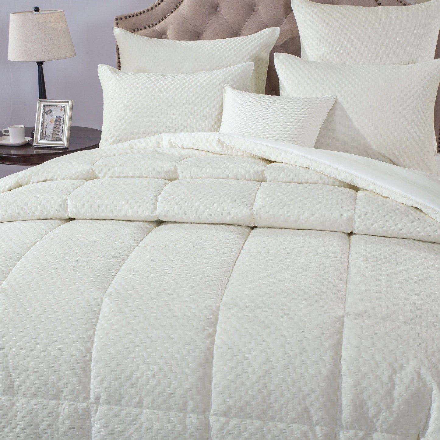 DaDa Bedding Dreamy Soft Velvet Ivory White Plush Velour Tufted